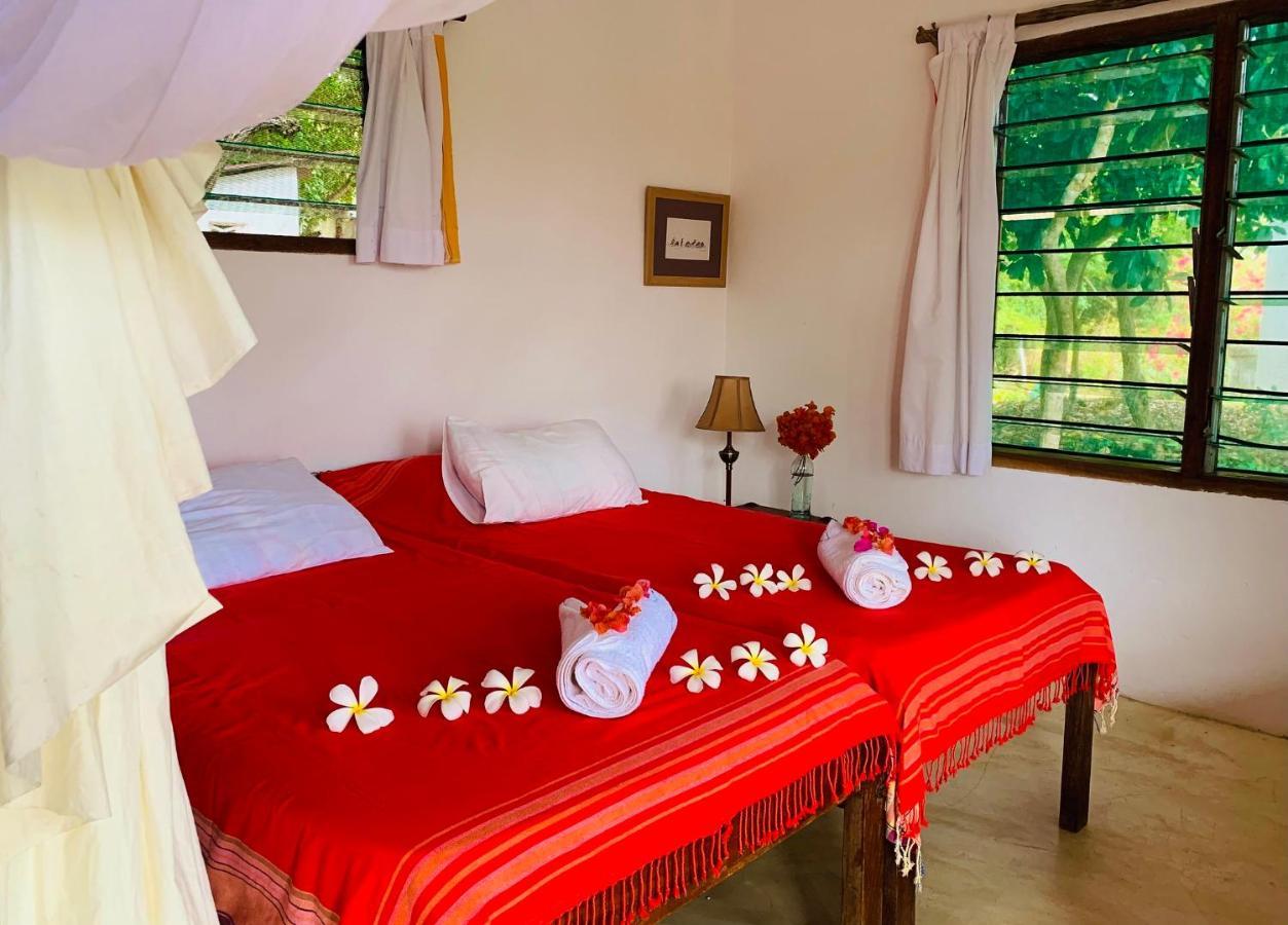 A Rocha Eco-Lodge & Conservation Centre Watamu Buitenkant foto