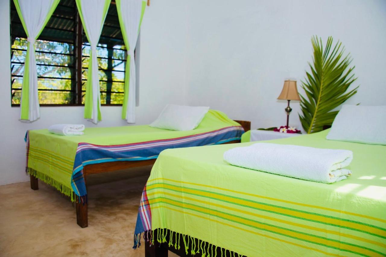 A Rocha Eco-Lodge & Conservation Centre Watamu Buitenkant foto